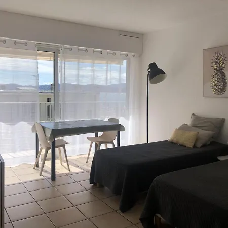 Climatise Pour 2, Proche Et Commerces, Animaux Admis, Wifi, Parking - Fr-1-466a-20 *