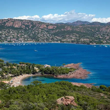 Climatise Pour 2, Proche Et Commerces, Animaux Admis, Wifi, Parking - Fr-1-466a-20 Saint-Raphael (Var)